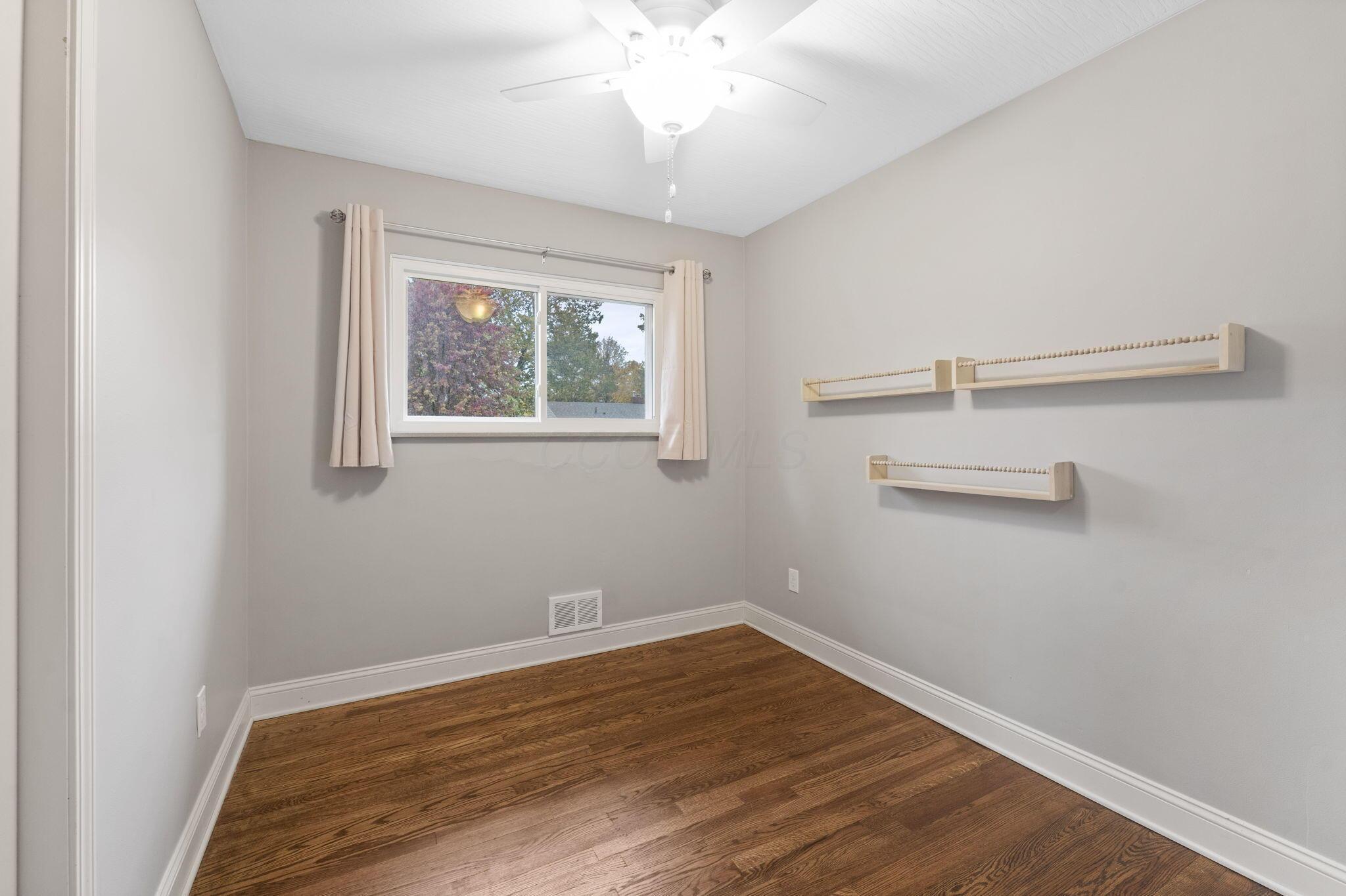2565 Nottingham Road Columbus, OH 43221 - Photo 26 of 62 Bedroom #2