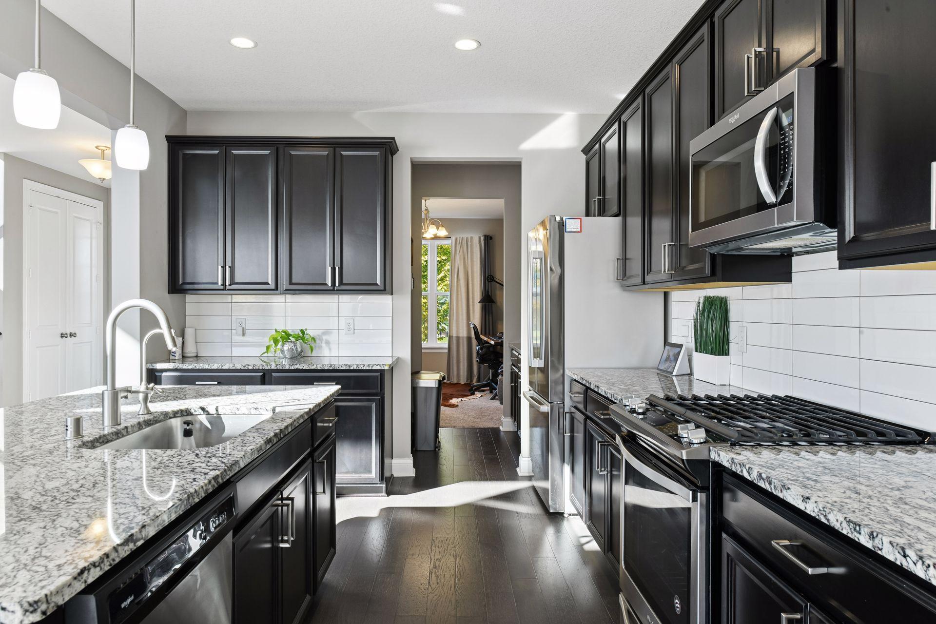 3765 Crane Island Court Excelsior, MN 55331 - Photo 11 of 67