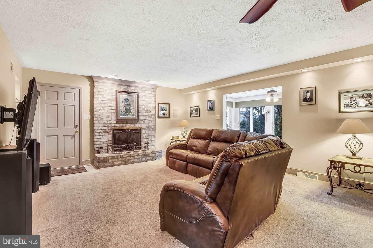 2236 Old Colony Road York, PA 17402 - Photo 11 of 30 Gallery Image 11