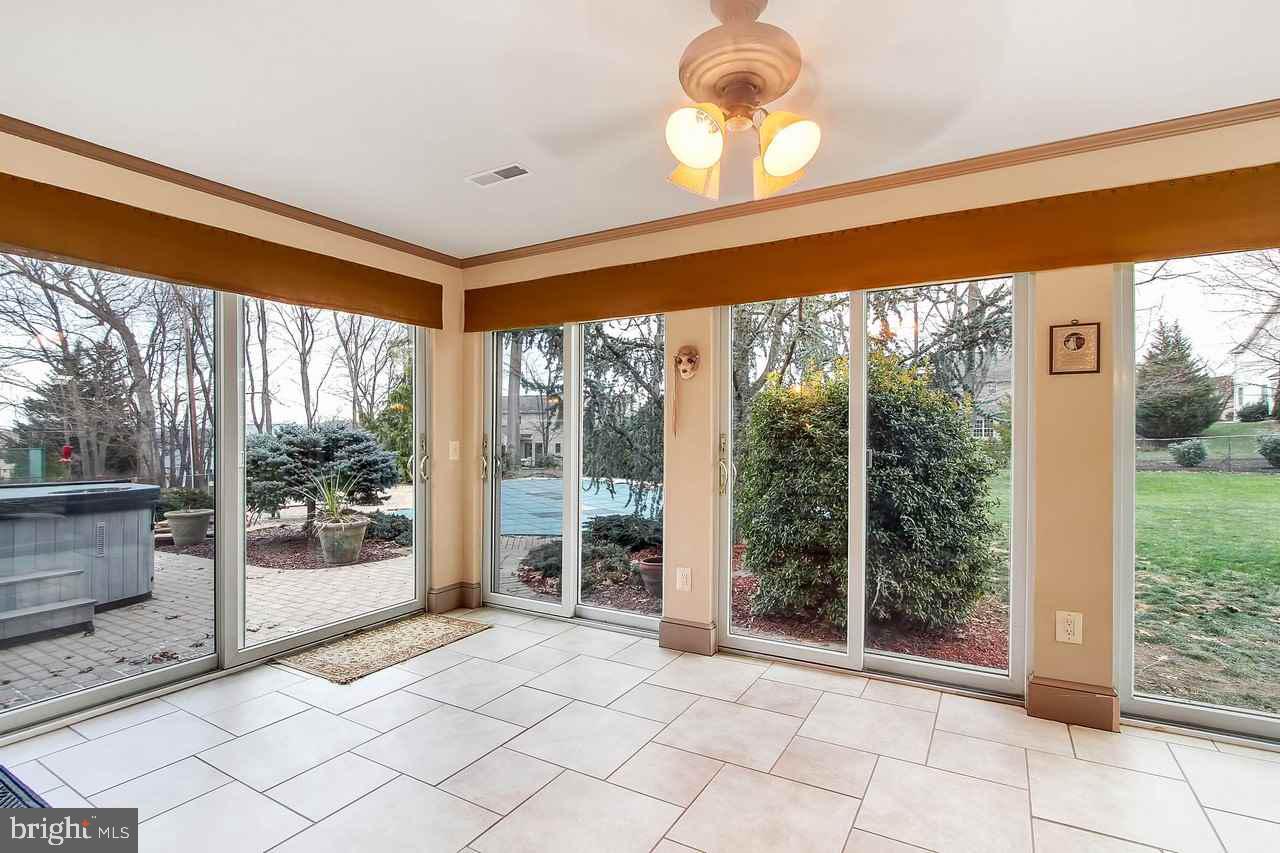 2236 Old Colony Road York, PA 17402 - Photo 13 of 30 Gallery Image 13