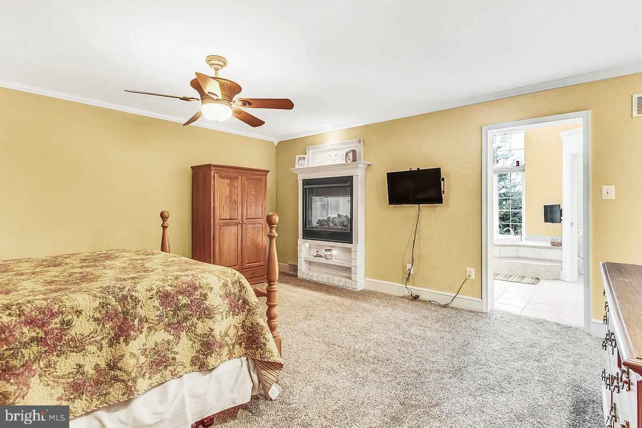 2236 Old Colony Road York, PA 17402 - Photo 14 of 30 Gallery Image 14