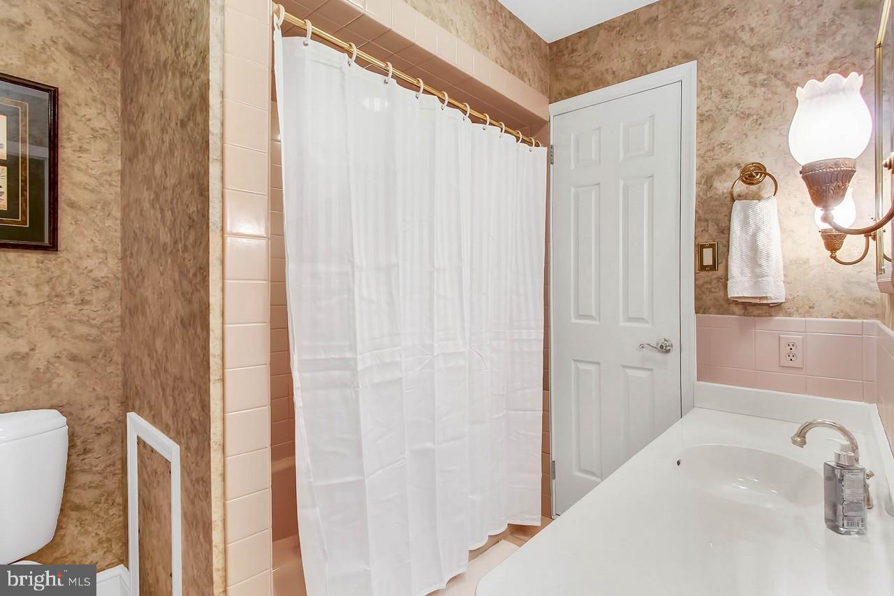 2236 Old Colony Road York, PA 17402 - Photo 22 of 30 Gallery Image 22