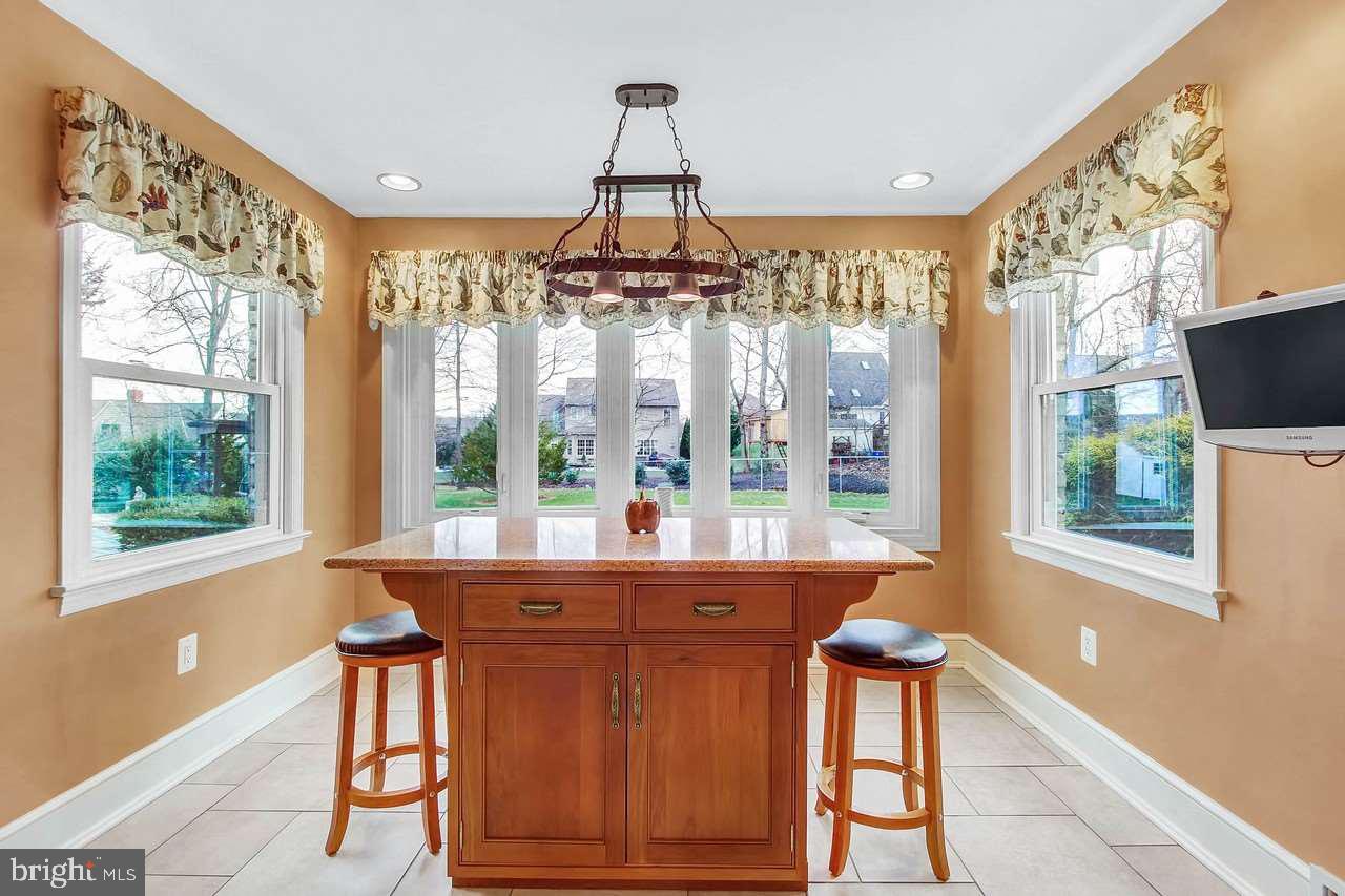 2236 Old Colony Road York, PA 17402 - Photo 10 of 30 Gallery Image 10