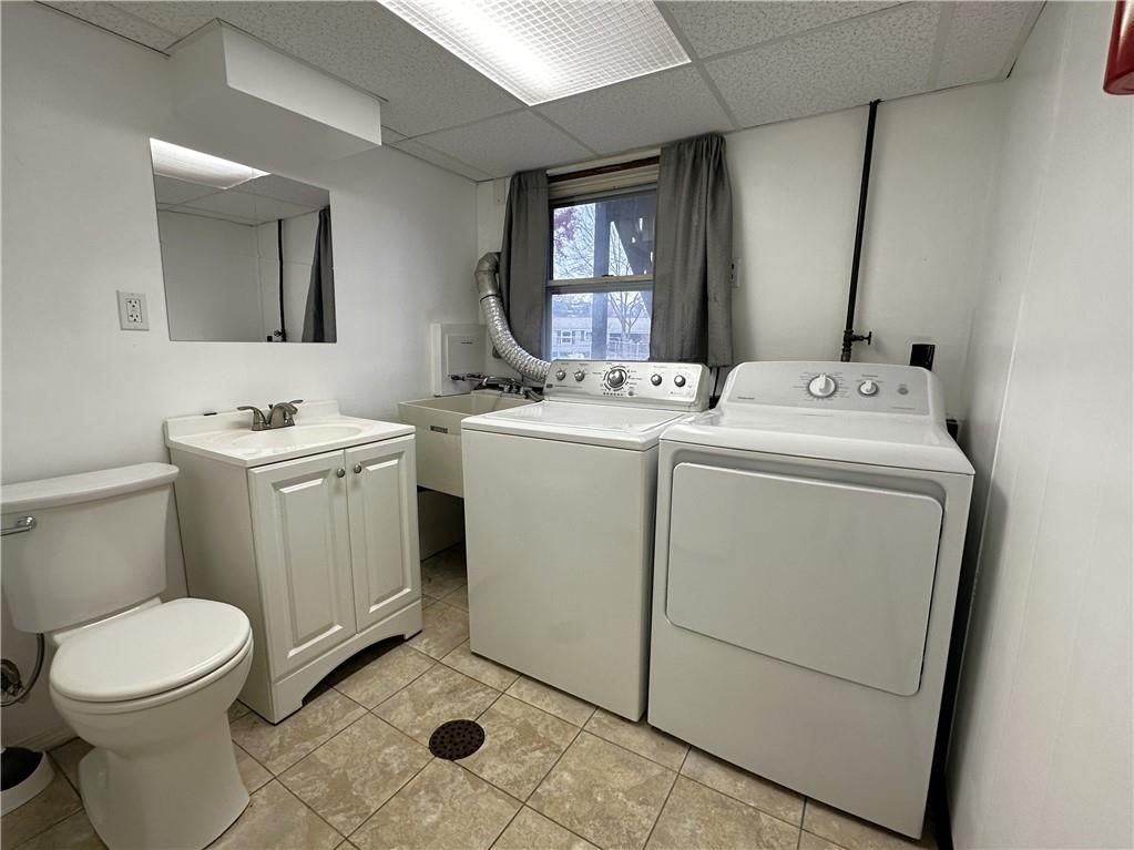 107 Fosterville Road Greensburg, PA 15601 - Photo 17 of 24 a bathroom with a sink toilet and mirror