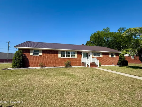 $294,500 | 212 Sunset Drive, Williamston, NC 27892
