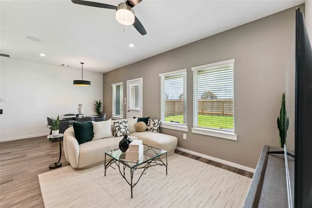 $269,990 | 4821 Peanut Butter And Jelly Drive, Houston, TX 77048