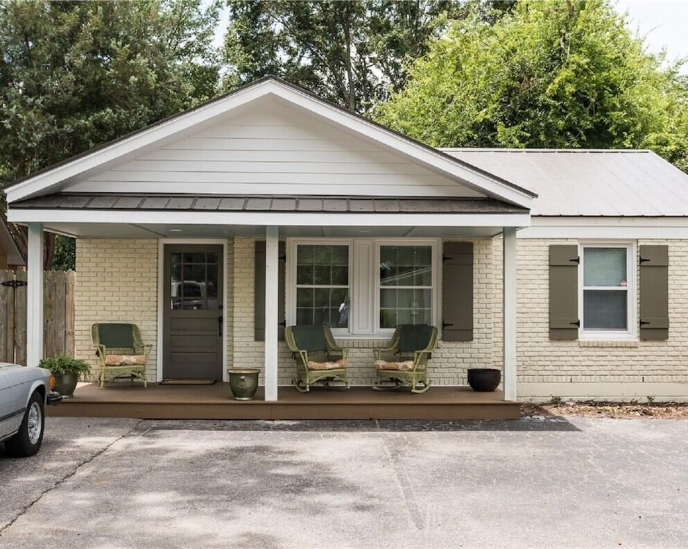 205 Scott Street Mount Pleasant, SC 29464 - Photo 1 of 4 Picture1