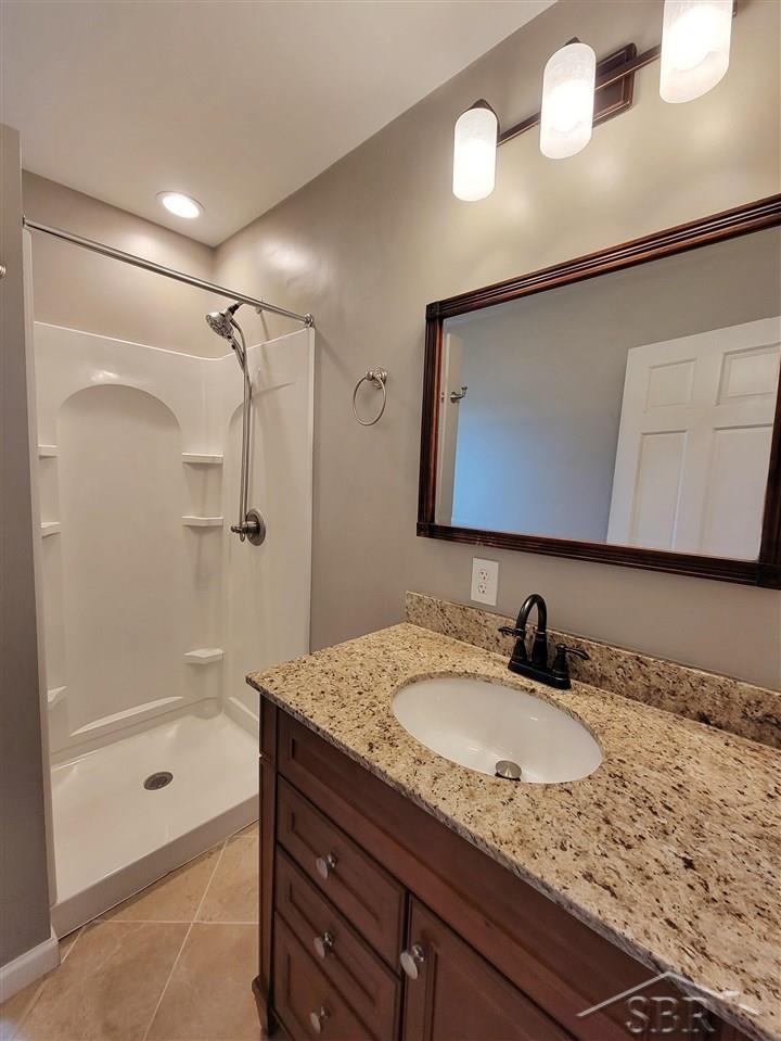 4824 Baker Road Bridgeport, MI 48722 - Photo 26 of 44 50075835-25.JPG