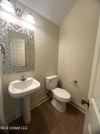 $1,375 | 918 Jefferson Drive, Gulfport, MS 39507