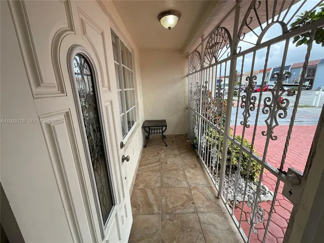 $3,250 | 895 West 79th Place, Hialeah, FL 33014