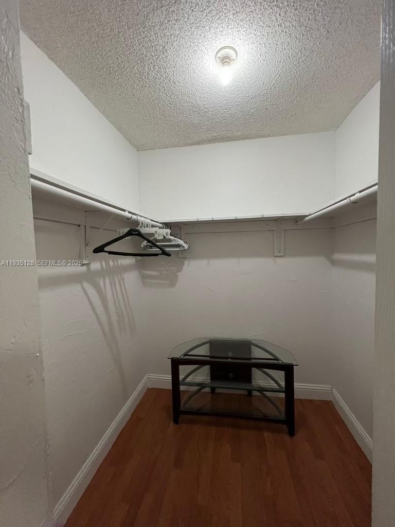 895 West 79th Place Hialeah, FL 33014 - Photo 23 of 38