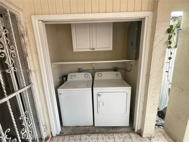 $3,250 | 895 West 79th Place, Hialeah, FL 33014