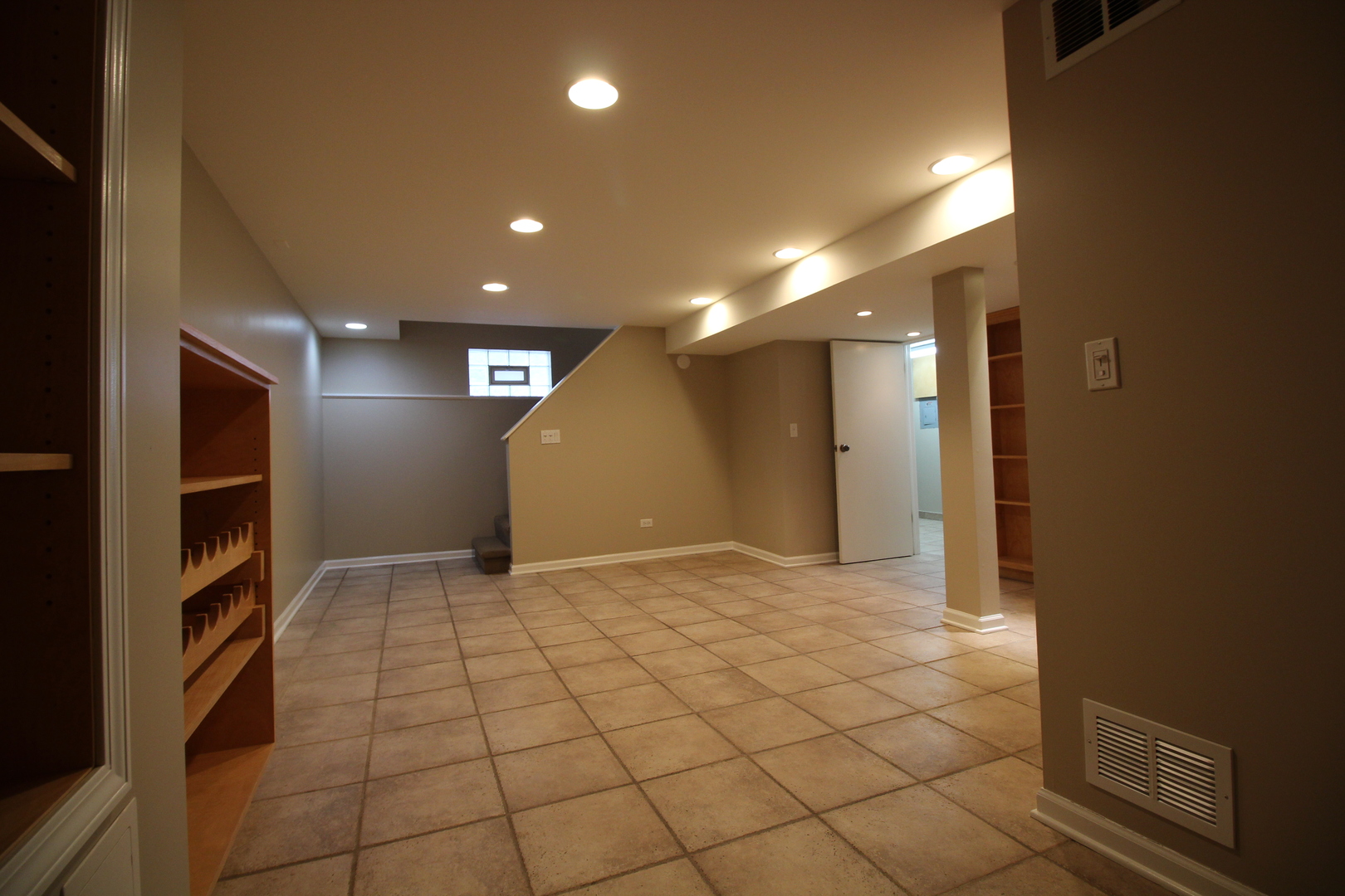 5237 North Olcott Avenue Chicago, IL 60656 - Photo 21 of 26 a view of an empty room