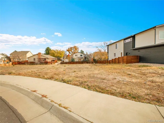 a view of an ocean view