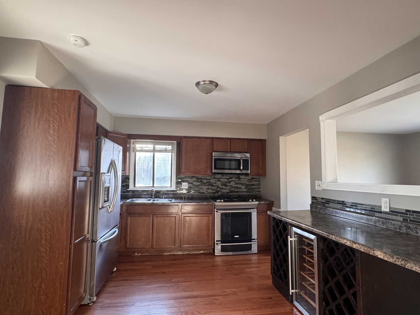 2105 Devonshire Road Waukegan, IL 60087 - Photo 6 of 14 Gallery Image 6
