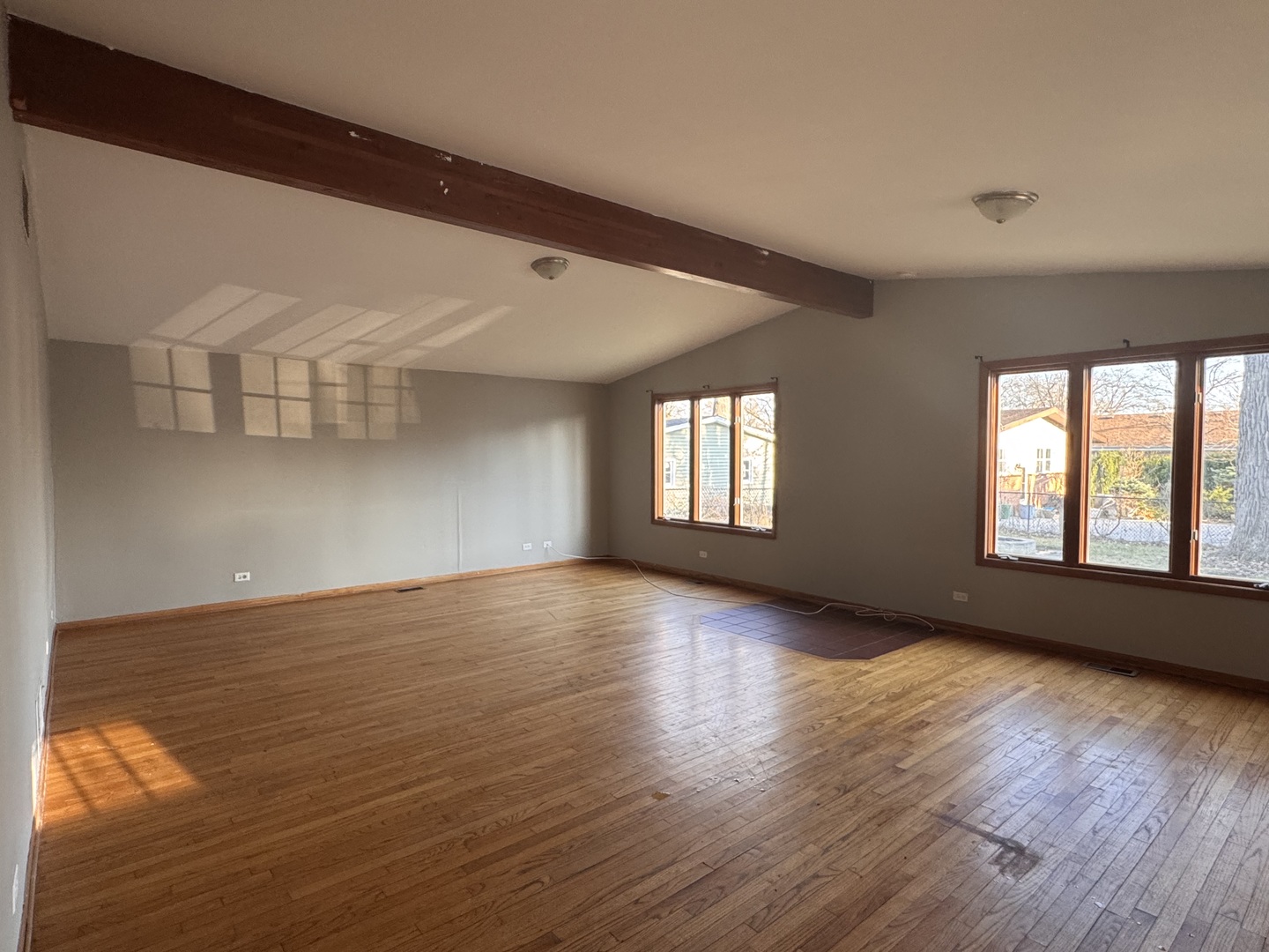 2105 Devonshire Road Waukegan, IL 60087 - Photo 7 of 14 Gallery Image 7