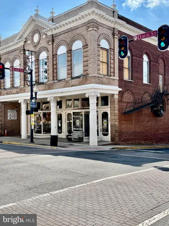 $744,500 | 601 South West Street, Culpeper, VA 22701