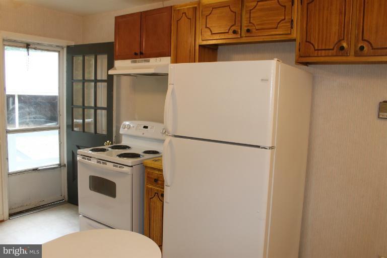 7330 Wilson Road Warrenton, VA 20186 - Photo 6 of 20 Kitchen