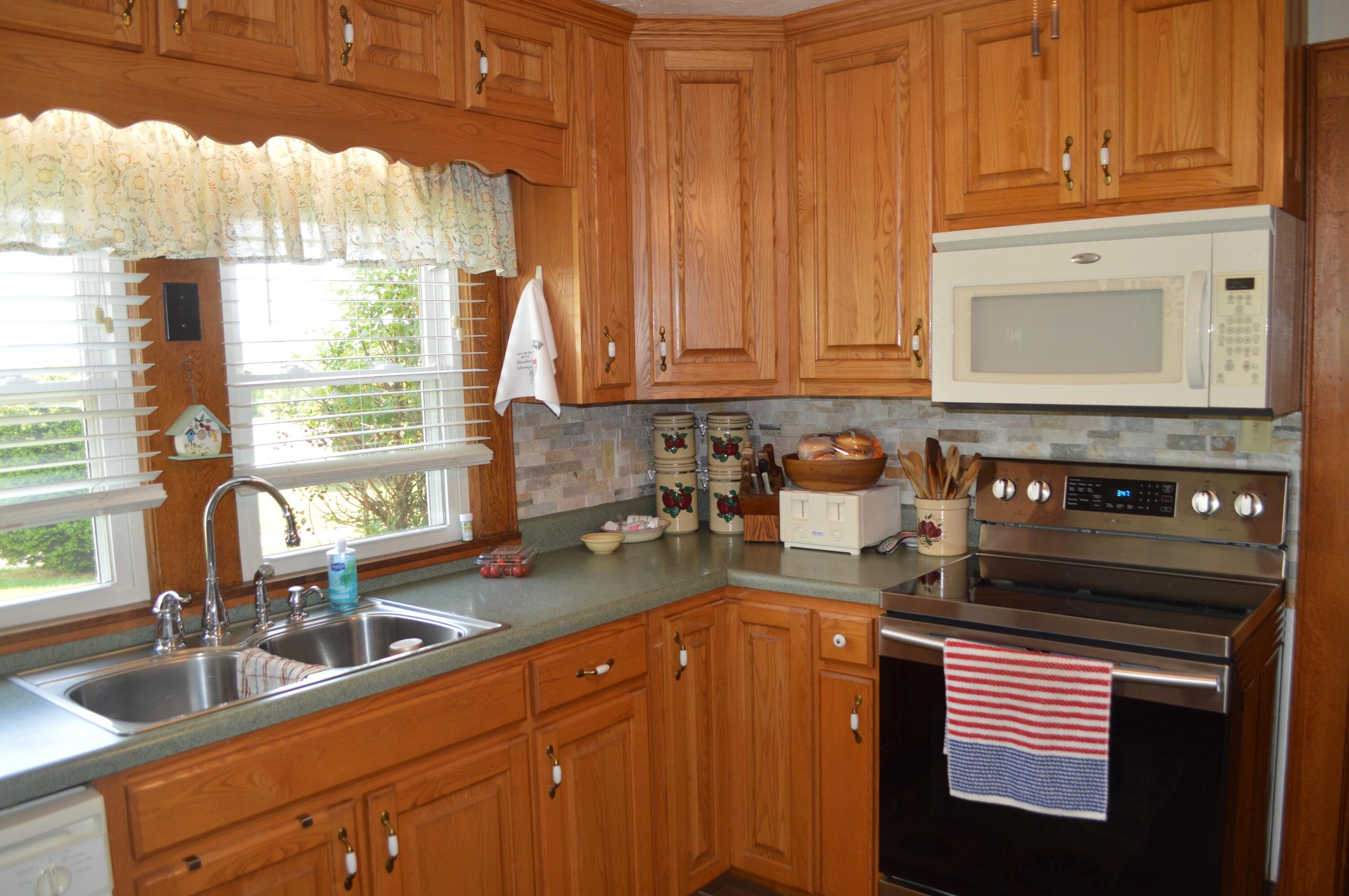 120 Ricker Road Greeneville, TN 37743 - Photo 17 of 36 DSC_0321