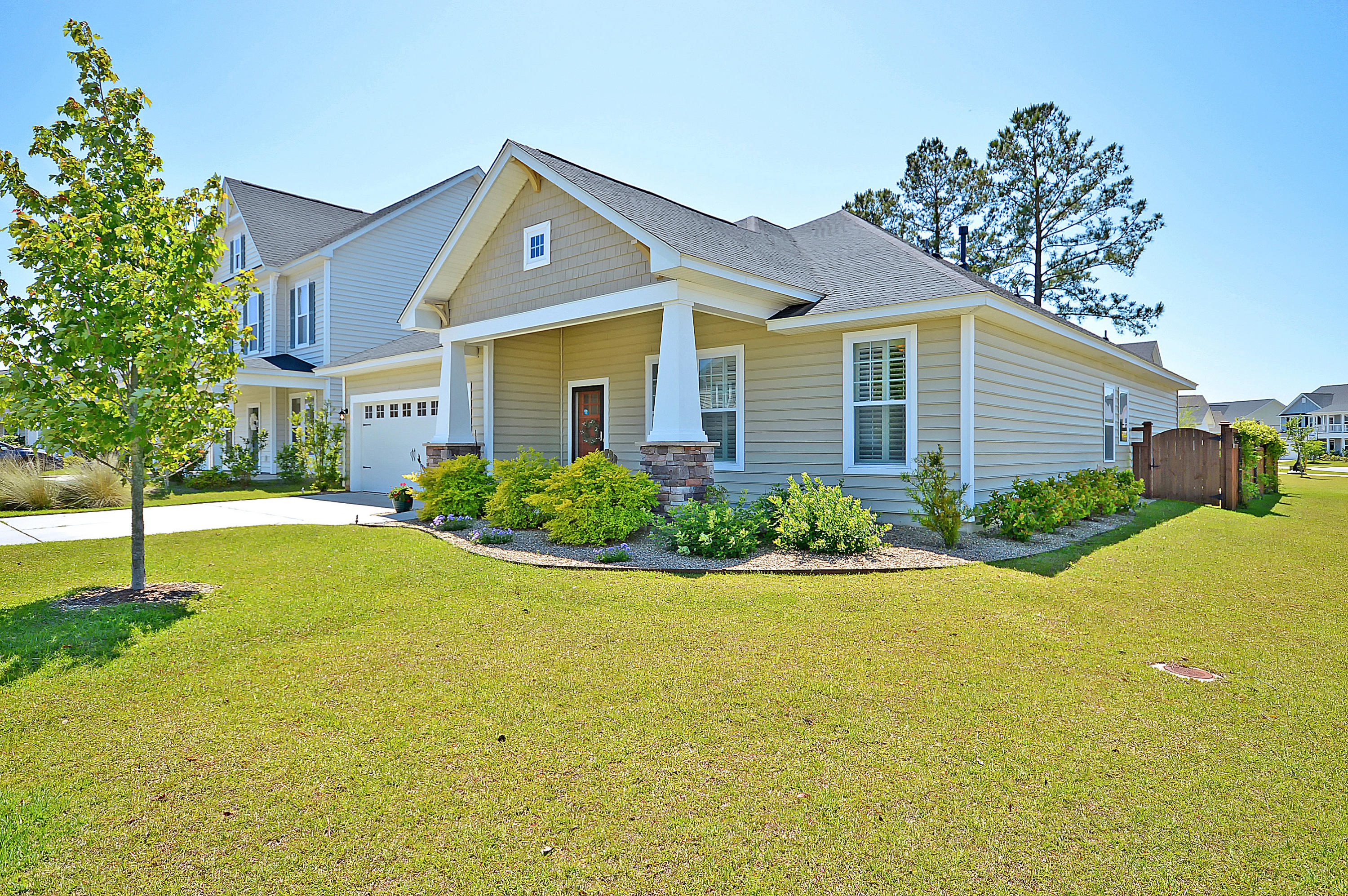 325 Fox Ridge Lane Moncks Corner, SC 29461 - Photo 3 of 46 325 Fox Ridge Lane, 29461