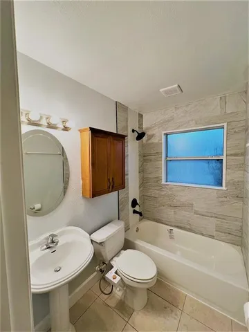 $1,595 | 3116 South Bumby Avenue, Unit B03, Orlando, FL 32806