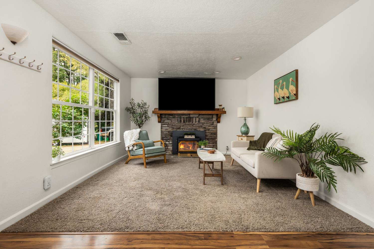 12160 McCourtney Road Grass Valley, CA 95949 - Photo 4 of 29