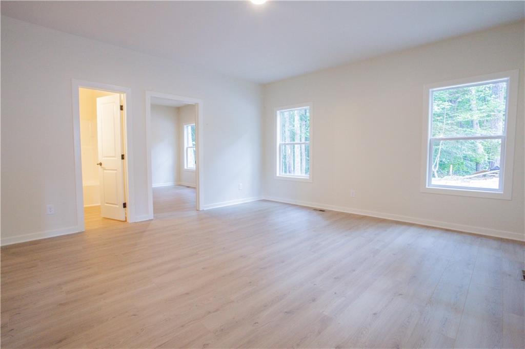 604 Trump Court Carrollton, GA 30116 - Photo 8 of 24 Gallery Image 8