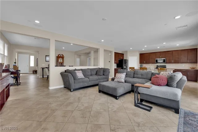 $749,900 | 2714 Frabiele Street, Henderson, NV 89044