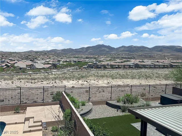 $749,900 | 2714 Frabiele Street, Henderson, NV 89044