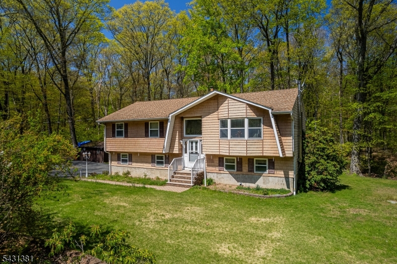 1089 Green Pond Road Newfoundland, NJ 07435 - Photo 1 of 34