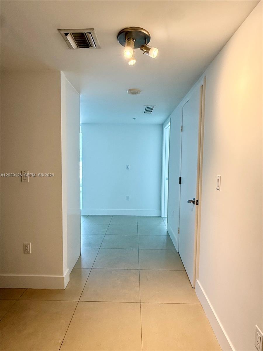 92 Southwest 3rd Street, Unit 503 Miami, FL 33130 - Photo 14 of 18