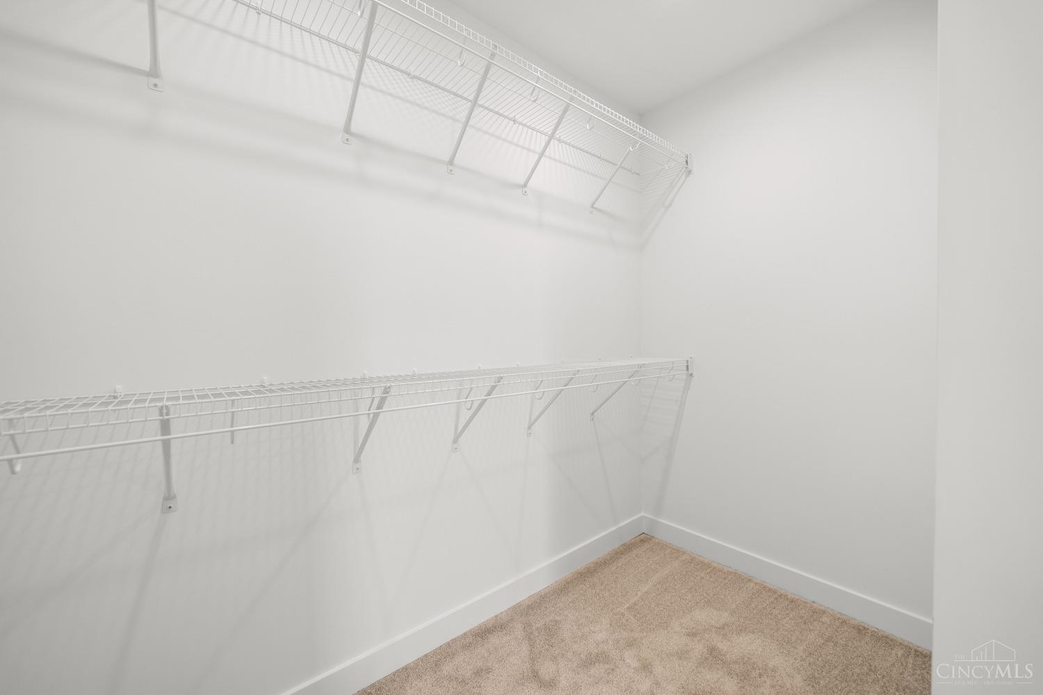 6021 Roe Street Cincinnati, OH 45227 - Photo 25 of 36 Gallery Image 25