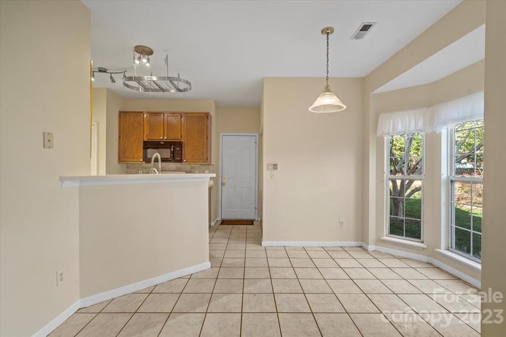 527 North Portman Lane Fort Mill, SC 29708 - Photo 13 of 39 Gallery Image 13
