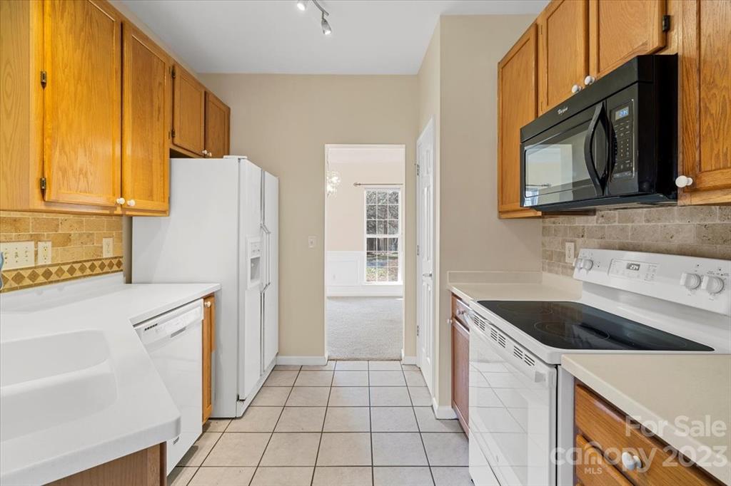 527 North Portman Lane Fort Mill, SC 29708 - Photo 16 of 39 Gallery Image 16