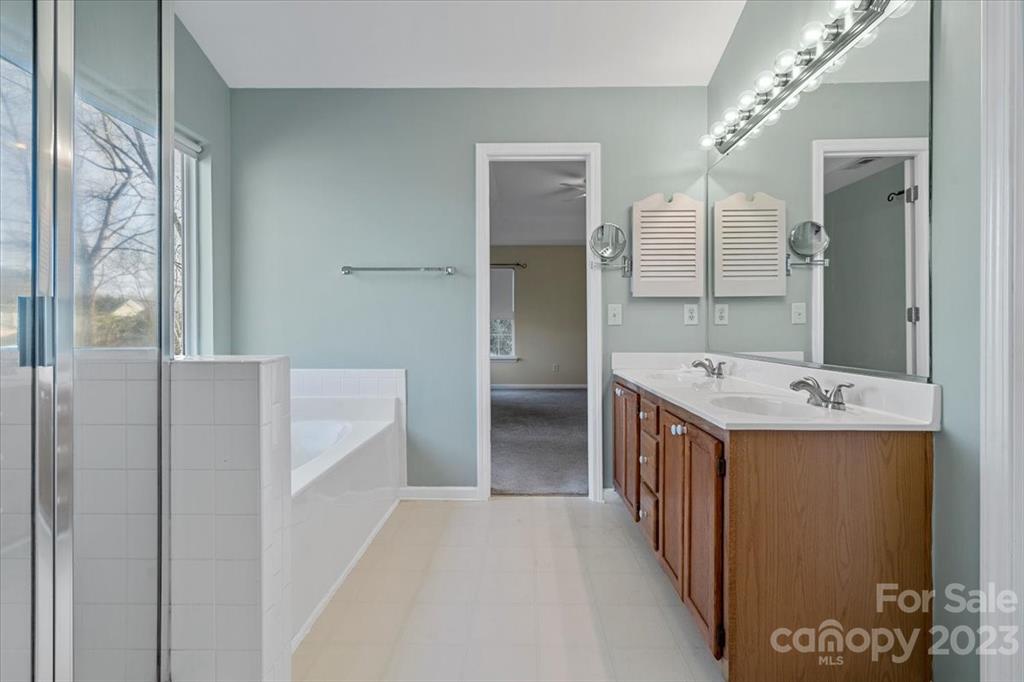 527 North Portman Lane Fort Mill, SC 29708 - Photo 29 of 39 Gallery Image 29