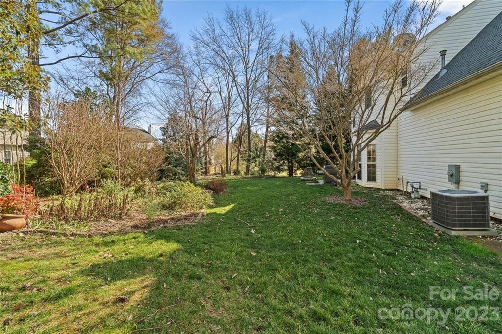 527 North Portman Lane Fort Mill, SC 29708 - Photo 34 of 39 Gallery Image 34