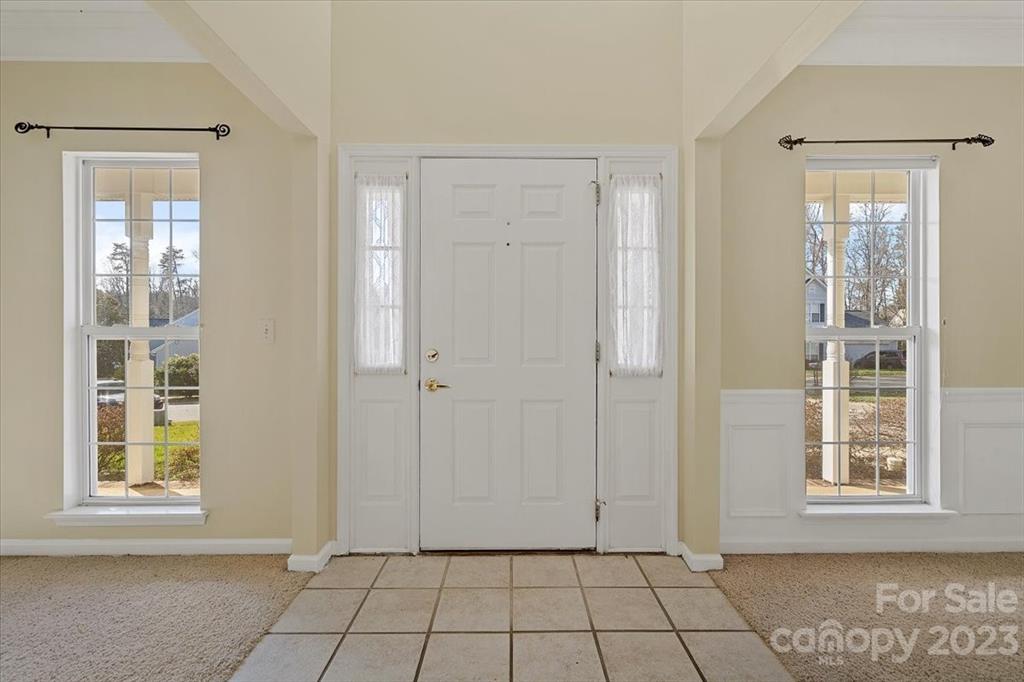 527 North Portman Lane Fort Mill, SC 29708 - Photo 4 of 39 Gallery Image 4