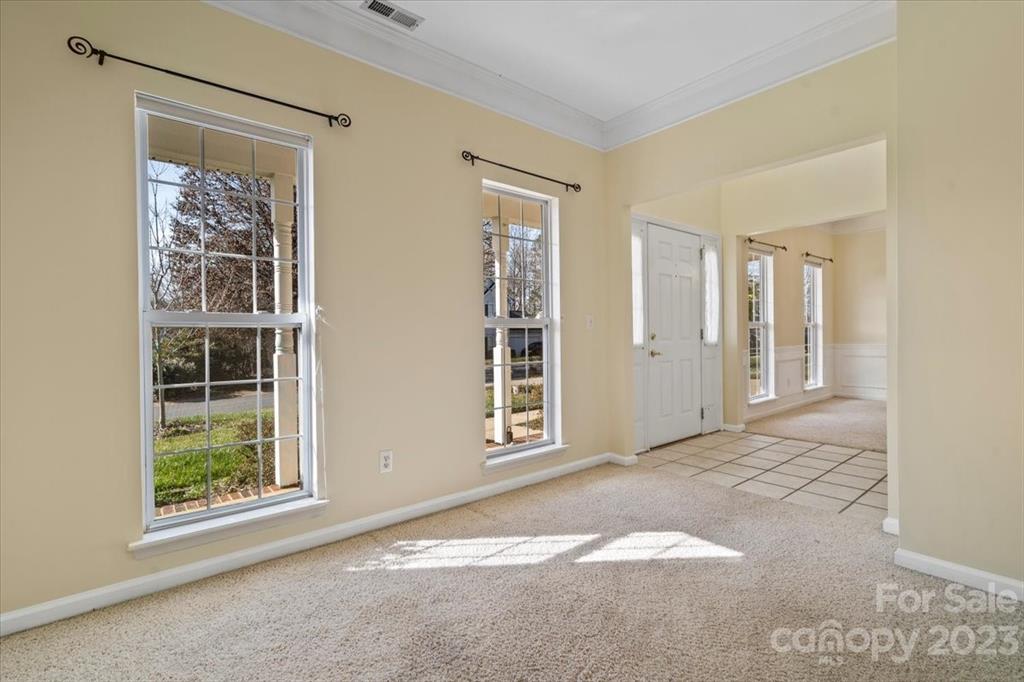 527 North Portman Lane Fort Mill, SC 29708 - Photo 8 of 39 Gallery Image 8