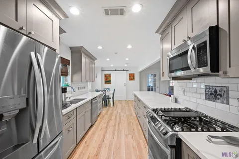 $425,000 | 9979 Hackberry Drive, Baton Rouge, LA 70809