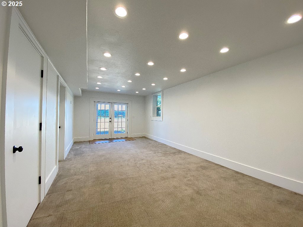14101 Southwest Hidden Hills Road McMinnville, OR 97128 - Photo 20 of 27 Gallery Image 20