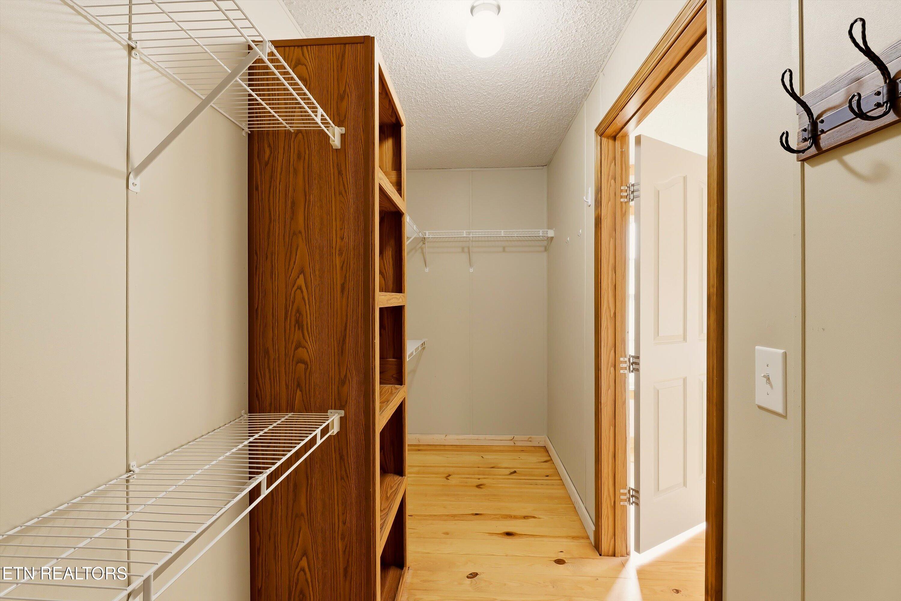 1350 Williamson Chapel Road Maryville, TN 37801 - Photo 20 of 44 Primary closet