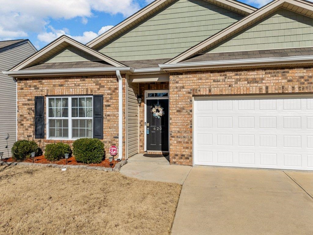 620 Craftsman Lane Boiling Springs, SC 29316 - Photo 2 of 43 Gallery Image 2
