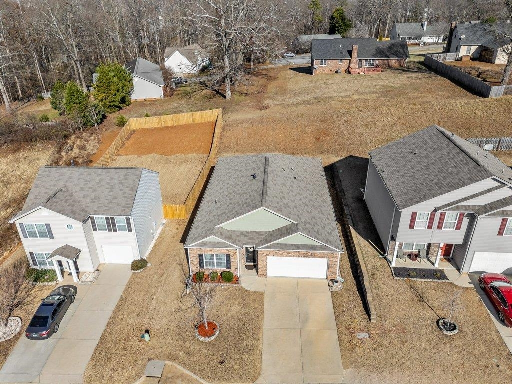 620 Craftsman Lane Boiling Springs, SC 29316 - Photo 3 of 43 Gallery Image 3