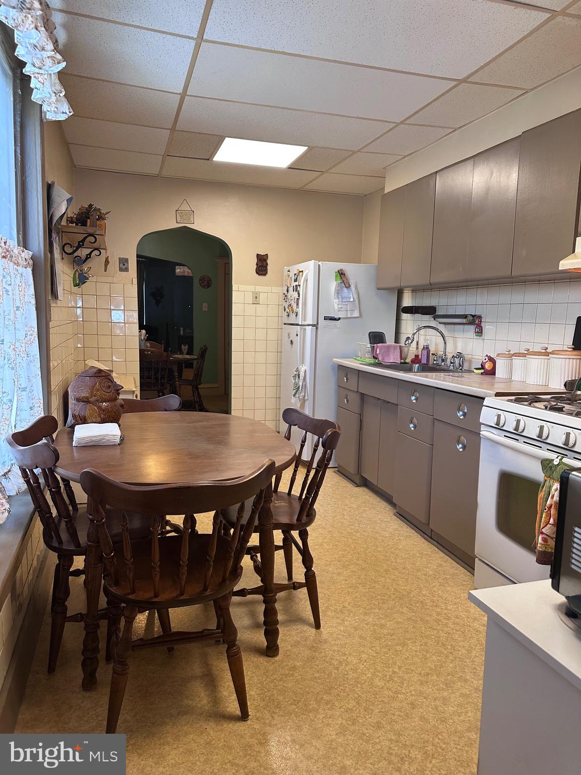 560 South 16th Street Reading, PA 19606 - Photo 11 of 23