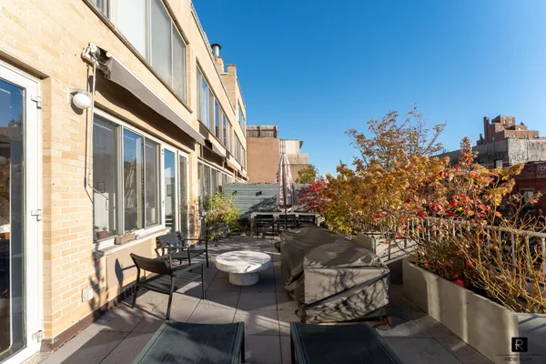 $2,350,000 | 525 East 11th Street, Unit 6C | East Village
