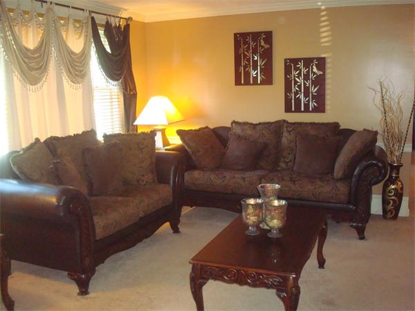27 William Road Holbrook, MA 02343 - Photo 3 of 26 Gallery Image 3