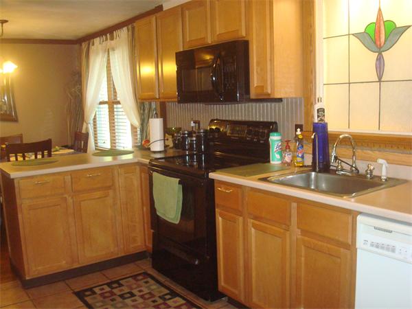 27 William Road Holbrook, MA 02343 - Photo 10 of 26 Gallery Image 10
