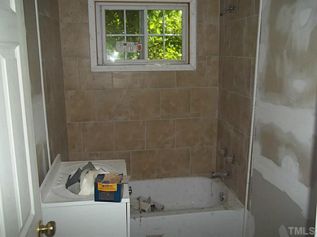 1612 Robinhood Road Durham, NC 27701 - Photo 6 of 12 Photo 6