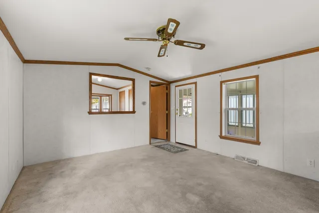 $129,999 | 23 Columbia Drive, Newmarket, NH 03857