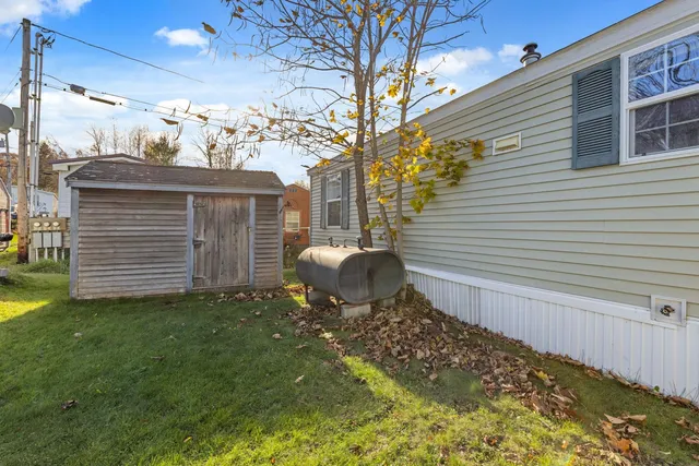 $129,999 | 23 Columbia Drive, Newmarket, NH 03857